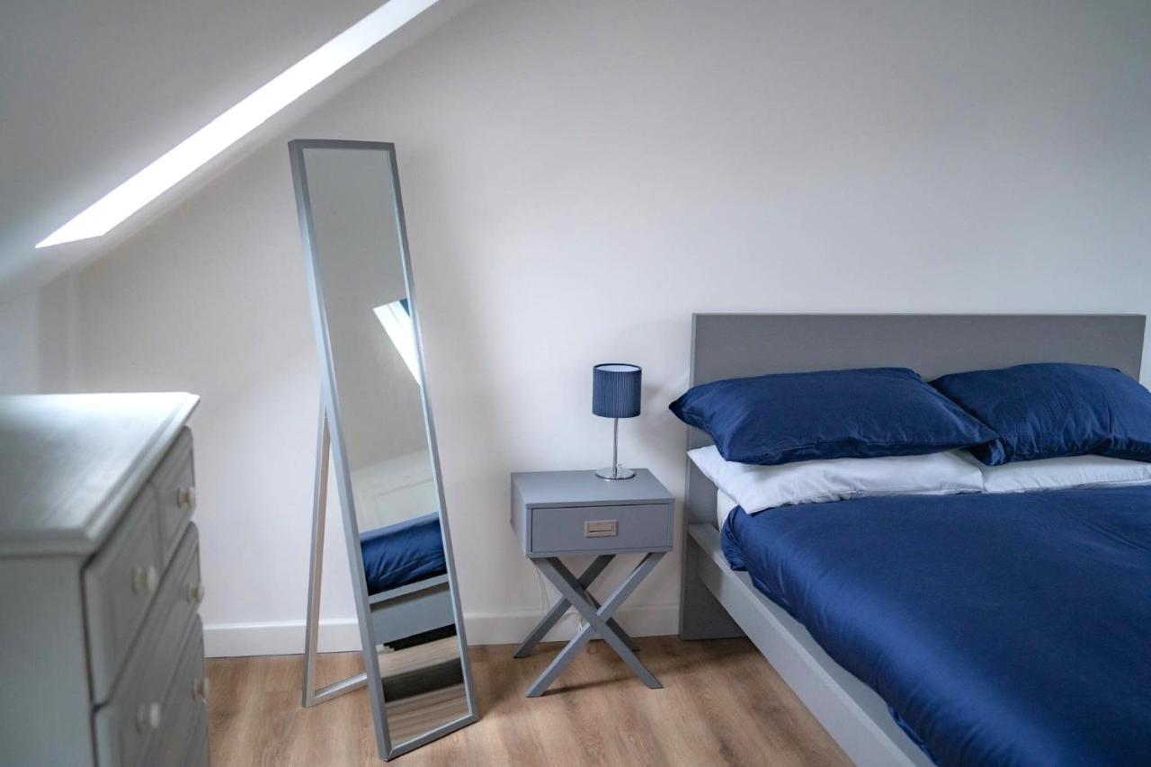 The Red House Modern Stylish Home From Home Walking Distance To Cardiff Bay And City Centre With Parking Luaran gambar