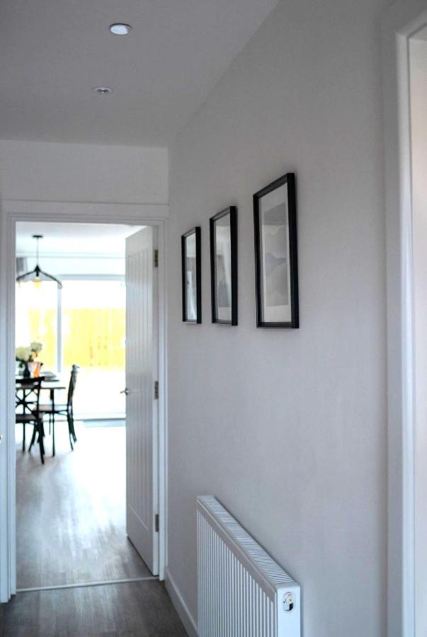 The Red House Modern Stylish Home From Home Walking Distance To Cardiff Bay And City Centre With Parking Luaran gambar